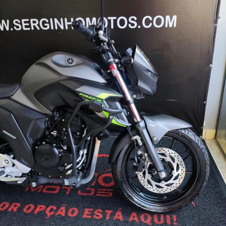 YAMAHA YS Fazer 250 , Foto 5