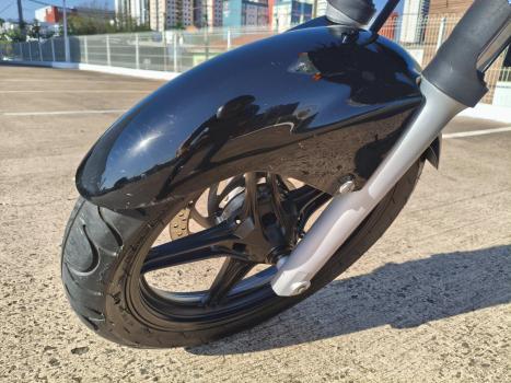 YAMAHA YS Fazer 250 , Foto 2