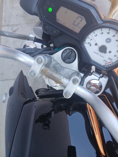 YAMAHA YS Fazer 250 , Foto 3