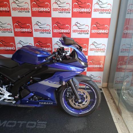 YAMAHA YZF R15 150 ABS, Foto 2