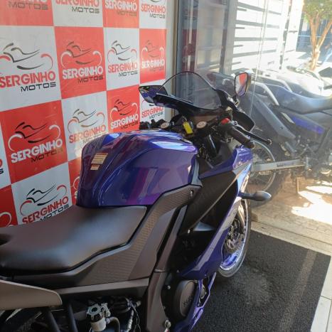 YAMAHA YZF R15 150 ABS, Foto 7