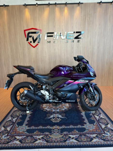 YAMAHA YZF R3 300 ABS, Foto 1