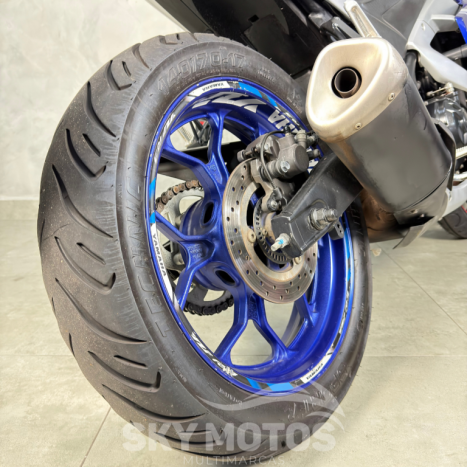 YAMAHA YZF R3 300 ABS, Foto 9