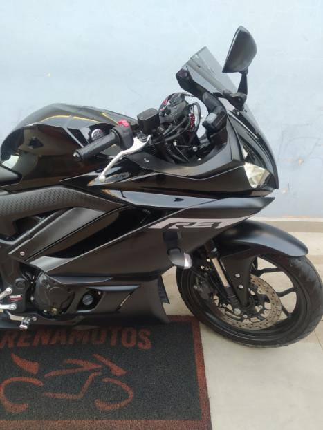 YAMAHA YZF R3 320 ABS, Foto 9