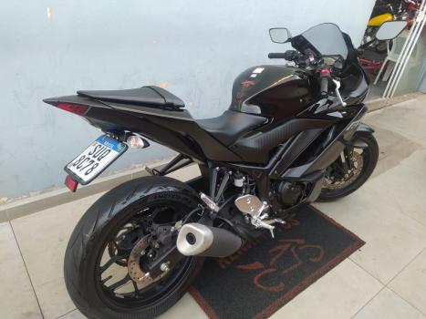 YAMAHA YZF R3 320 ABS, Foto 10