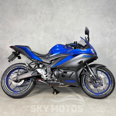 YAMAHA YZF R3 320 ABS, Foto 1