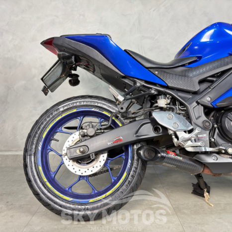YAMAHA YZF R3 320 ABS, Foto 2