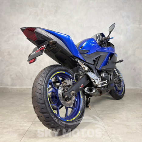 YAMAHA YZF R3 320 ABS, Foto 6