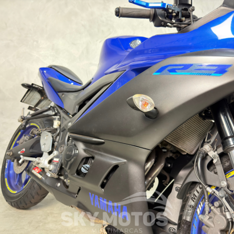YAMAHA YZF R3 320 ABS, Foto 7