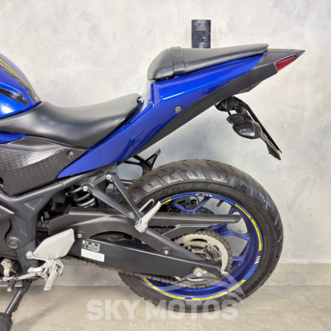 YAMAHA YZF R3 320 ABS, Foto 13