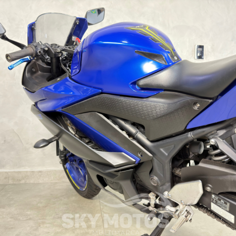 YAMAHA YZF R3 320 ABS, Foto 18