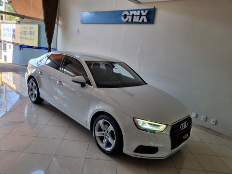 AUDI A3 1.4 16V 4P 35 TFSI SPORTBACK S LINE LIMITED TIPTRONIC AUTOMTICO, Foto 4