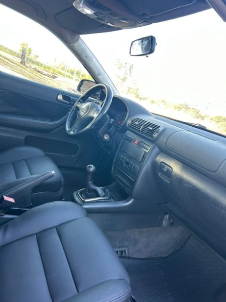 AUDI A3 1.8 4P, Foto 13