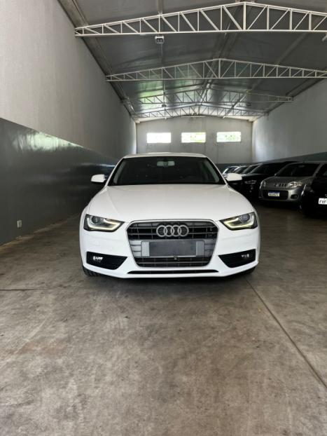 AUDI A4 1.8 4P TFSI AMABIENTE MULTITRONIC AUTOMTICO, Foto 2