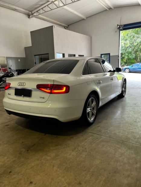 AUDI A4 1.8 4P TFSI AMABIENTE MULTITRONIC AUTOMTICO, Foto 4