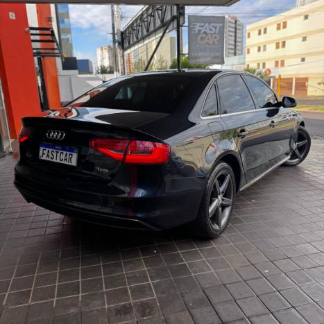 AUDI A4 1.8 4P TFSI ATTRACTION MULTITRONIC AUTOMTICO, Foto 5