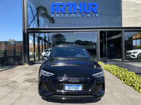 AUDI E-Tron ELTRICO 4P SPORTBACK PERFORMANCE QUATTRO, Foto 2