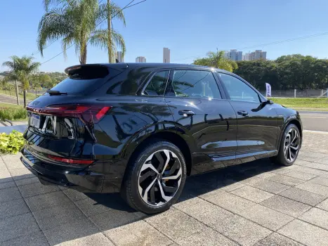 AUDI E-Tron ELTRICO 4P SPORTBACK PERFORMANCE QUATTRO, Foto 7