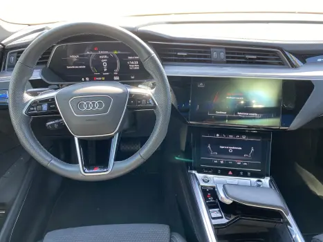 AUDI E-Tron ELTRICO 4P SPORTBACK PERFORMANCE QUATTRO, Foto 11