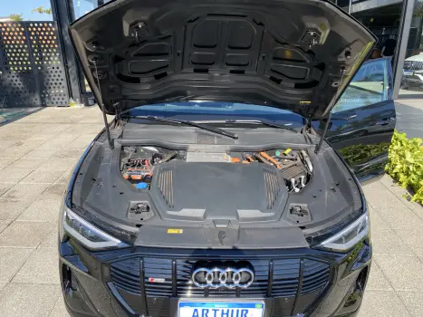 AUDI E-Tron ELTRICO 4P SPORTBACK PERFORMANCE QUATTRO, Foto 17
