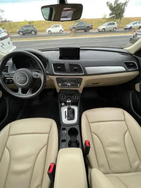 AUDI Q3 1.4 4P FLEX TFSI AMBIENTE S-TRONIC AUTOMTICO, Foto 7