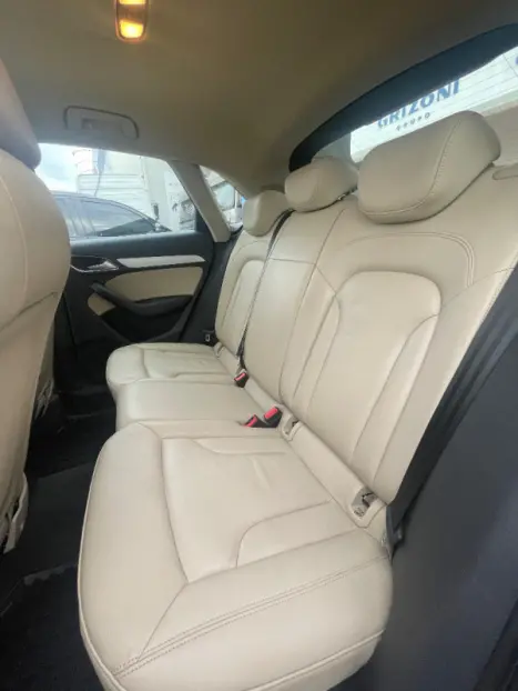 AUDI Q3 1.4 4P FLEX TFSI AMBIENTE S-TRONIC AUTOMTICO, Foto 8