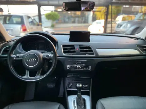 AUDI Q3 1.4 4P TFSI AMBIENTE S-TRONIC AUTOMTICO, Foto 6