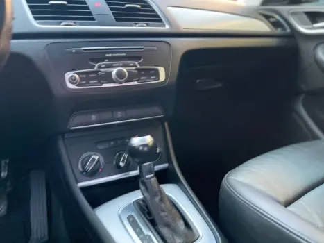 AUDI Q3 1.4 4P TFSI AMBIENTE S-TRONIC AUTOMTICO, Foto 9