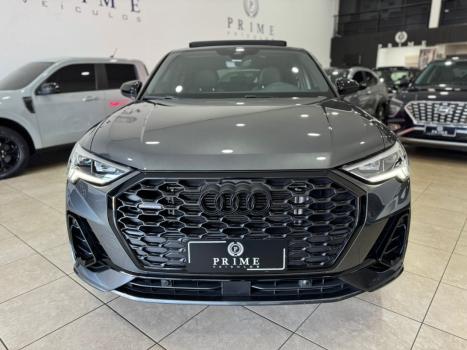 AUDI Q3 2.0 40 4P TFSI SPORTBACK PERFORMANCE BLACK QUATTRO TIPTRONIC AUTOMTICO, Foto 2