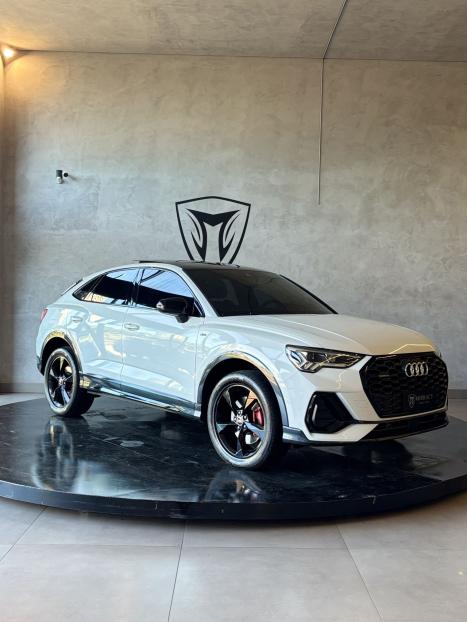 AUDI Q3 2.0 4P 40 TFSI SPORTBACK PERFORMANCE QUATTRO TIPTRONIC AUTOMTICO, Foto 3