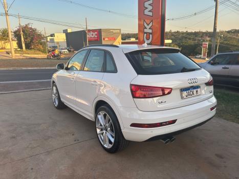 AUDI Q3 2.0 4P TFSI AMBIENTE QUATTRO S-TRONIC AUTOMTICO, Foto 7