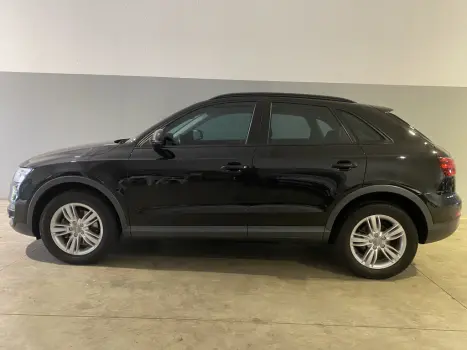 AUDI Q3 2.0 4P TFSI AMBIENTE QUATTRO S-TRONIC AUTOMTICO, Foto 2