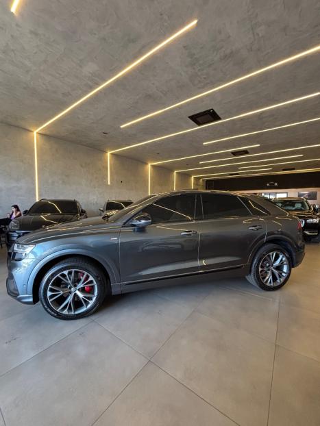 AUDI Q8 3.0 V6 24V 4P TFSI PERFORMANCE QUATTRO AUTOMTICO TIPTRONIC, Foto 3
