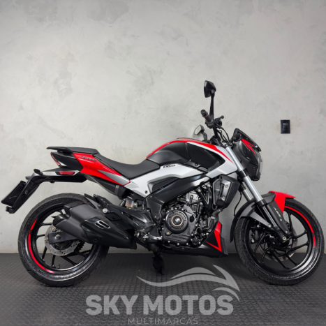 BAJAJ Dominar 200 , Foto 1