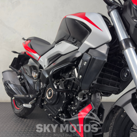 BAJAJ Dominar 200 , Foto 5