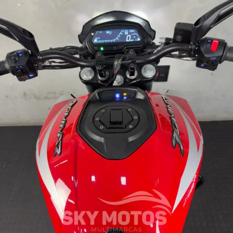 BAJAJ Dominar 200 , Foto 9