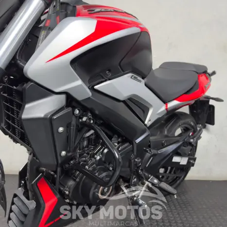 BAJAJ Dominar 200 , Foto 14