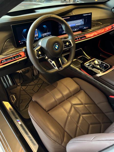 BMW I7 Eltrico Xdrive60 M Sport, Foto 9