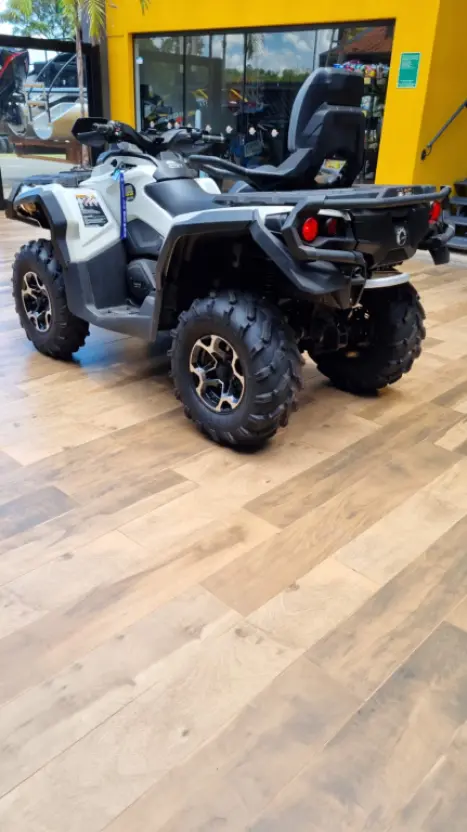 BRP CAN-AM Max Limited 1000 , Foto 4