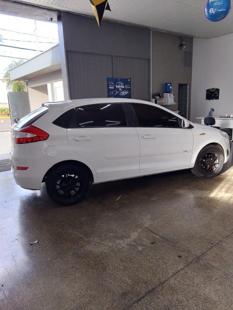 CHERY Celer Hatch 1.5 16V 4P FLEX, Foto 4