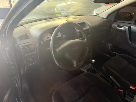 CHEVROLET Astra Hatch 2.0 4P ADVANTAGE  FLEX, Foto 2