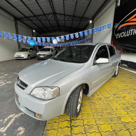 CHEVROLET Astra Hatch 2.0 16V CD, Foto 3