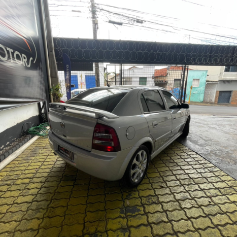CHEVROLET Astra Hatch 2.0 16V CD, Foto 6