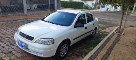 CHEVROLET Astra Sedan 1.8 4P GL, Foto 2