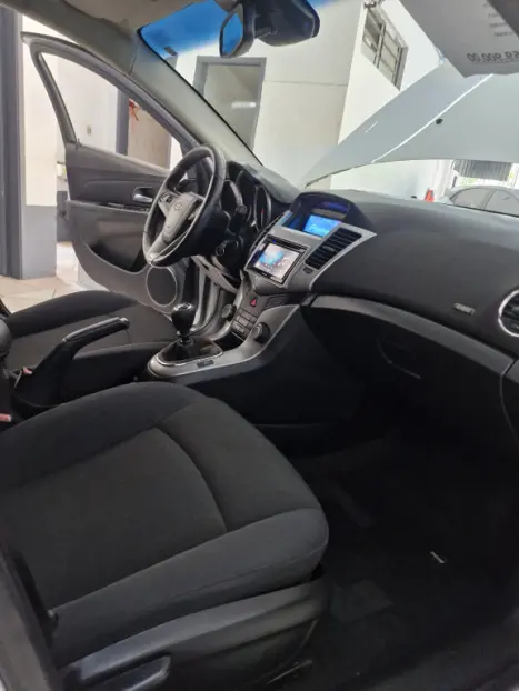 CHEVROLET Cruze Hatch 1.8 16V 4P LT SPORT6 FLEX, Foto 16