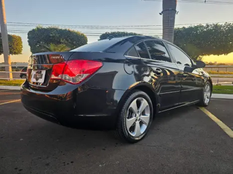 CHEVROLET Cruze Sedan 1.8 16V 4P LT ECOTEC FLEX AUTOMTICO, Foto 4