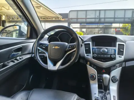 CHEVROLET Cruze Sedan 1.8 16V 4P LT ECOTEC FLEX AUTOMTICO, Foto 9