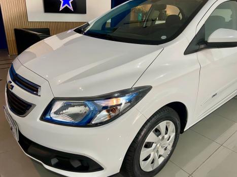 CHEVROLET Onix Hatch 1.4 4P FLEX LT, Foto 4