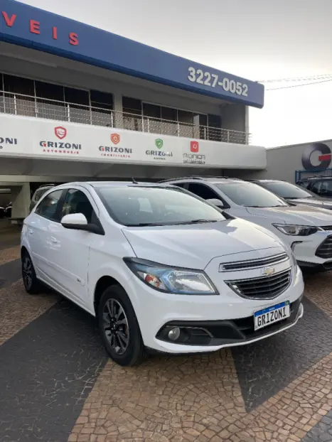 CHEVROLET Onix Hatch 1.4 4P FLEX LTZ AUTOMTICO, Foto 2