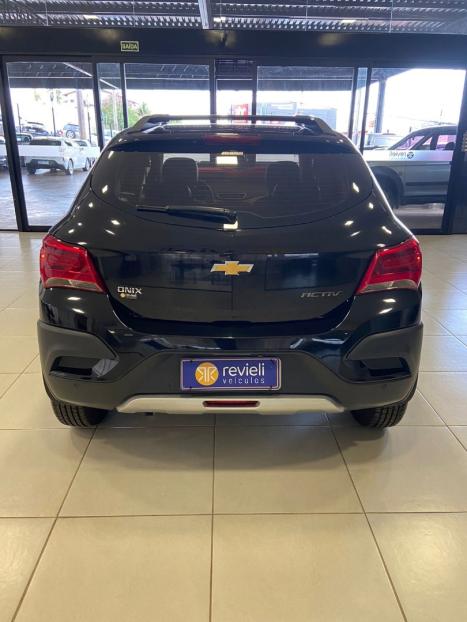 CHEVROLET Onix Hatch , Foto 6